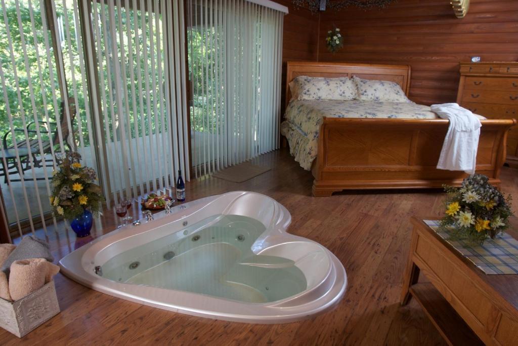 Serenity Springs - Michigan City Hotel Springfield ห้อง รูปภาพ